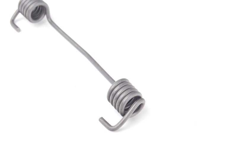 Muelle de retorno del pedal de freno OEM 34411121900 para BMW E21, E30, E12, E24, E23, Z1. Original BMW.