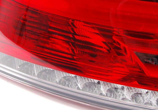 Lumière arrière gauche pour BMW E89 (OEM 63217191777). BMW d'origine