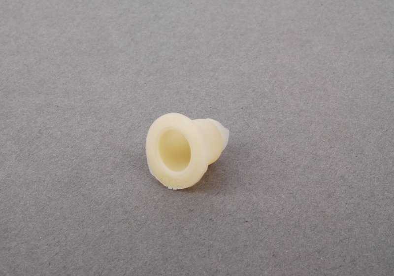 Tule o manguito de goma OEM 51131960127 para BMW E36, E46, E39, E38, E52. Pieza original BMW utilizada en cerraduras de puerta y embellecedores exteriores.