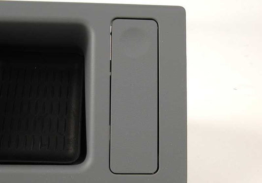 Bandeja de herramientas con compartimento para monedas OEM 51168248505 para BMW Serie 3 E46. Original BMW.