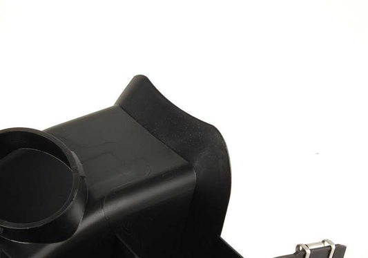 A Luftführung partiu para o BMW Série 3 E46 (OEM 51718238419). BMW genuíno