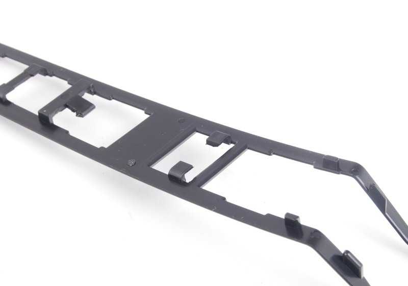 Soporte lateral derecho OEM 51138051818 para BMW E82 M Coupé {UR91, UR92, UR93}. Pieza original BMW.