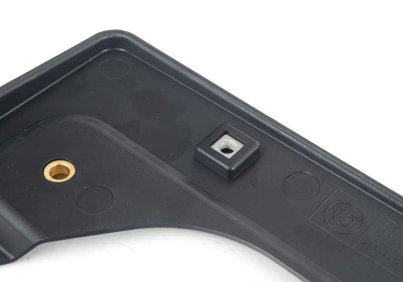 Portamatrículas trasero OEM 51187000814 para BMW F30, F31, F32, F33, F34, F36, F10, F11, G30, G31, X3 F25, X4 F26, X5 F15, X6 F16. Apto para formato US. Original BMW.