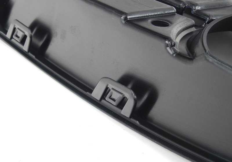 Rejilla delantera izquierda parcialmente abierta OEM 51117300739 para BMW F30 y F31. Original BMW.