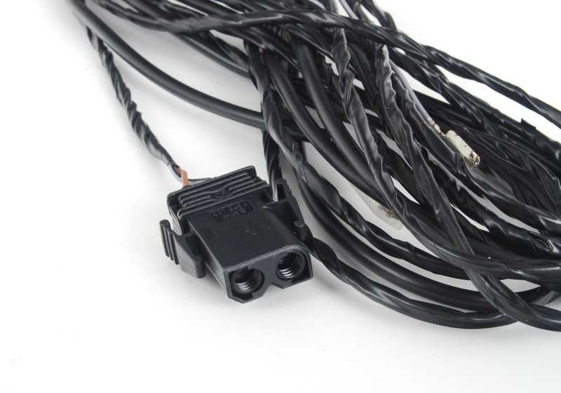 Cableado para luz del compartimento del motor OEM 61129401873 para BMW E36. Original BMW.