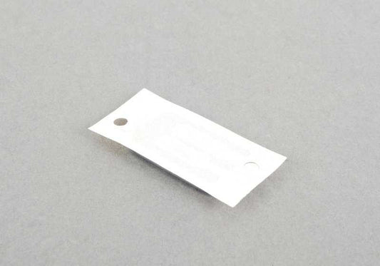 Buchstabe "E" des hinteren Emblems OEM 51141916138 für BMW E30 und E28. Originalstück, um Originalabzeichen in klassische Modelle wiederherzustellen. Original BMW.