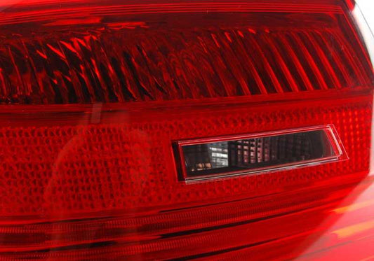 Luce posteriore sinistra OEM 63217174403 per BMW 3 E92 316i, 320d, 320i, 320D XDrive ... e altro. BMW originale.