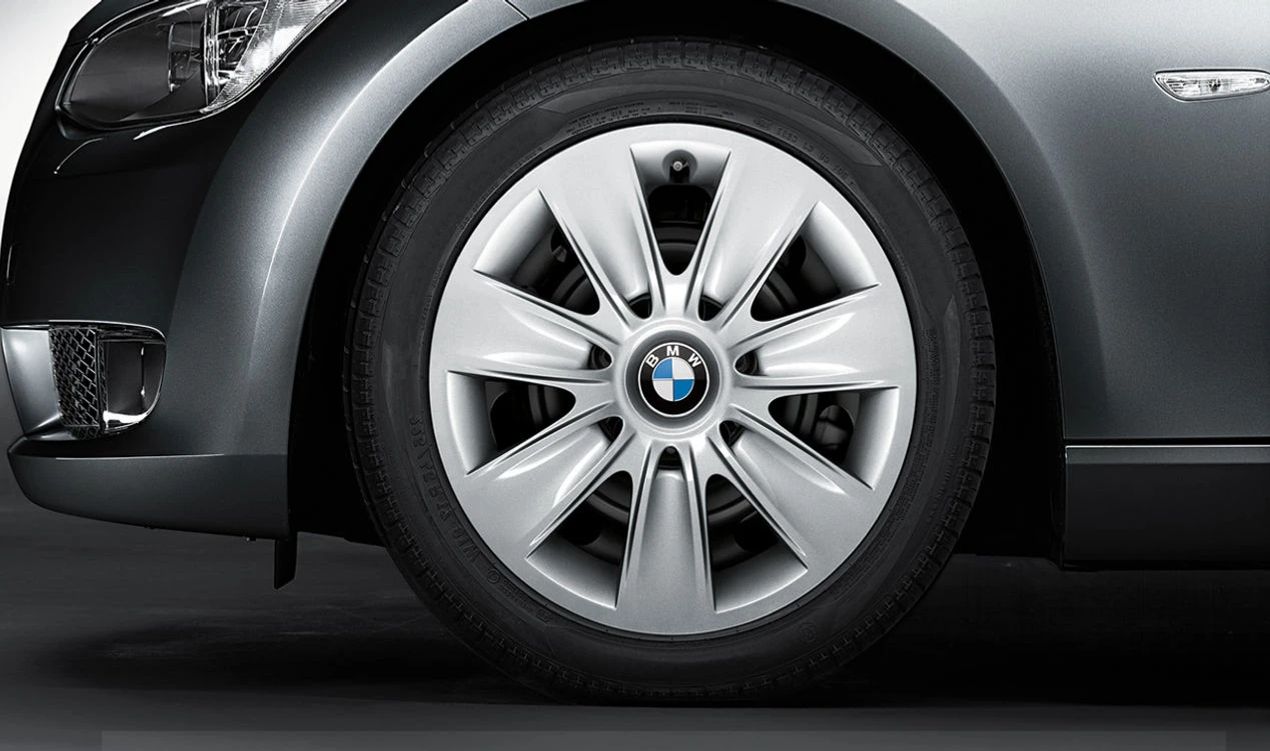 Tapacubos 16 "OEM 3613677786 for BMW E90, E90N, E91, E91N, E92, E92N, E93, E93N. Compatible with steel wheels et 31. Original BMW.