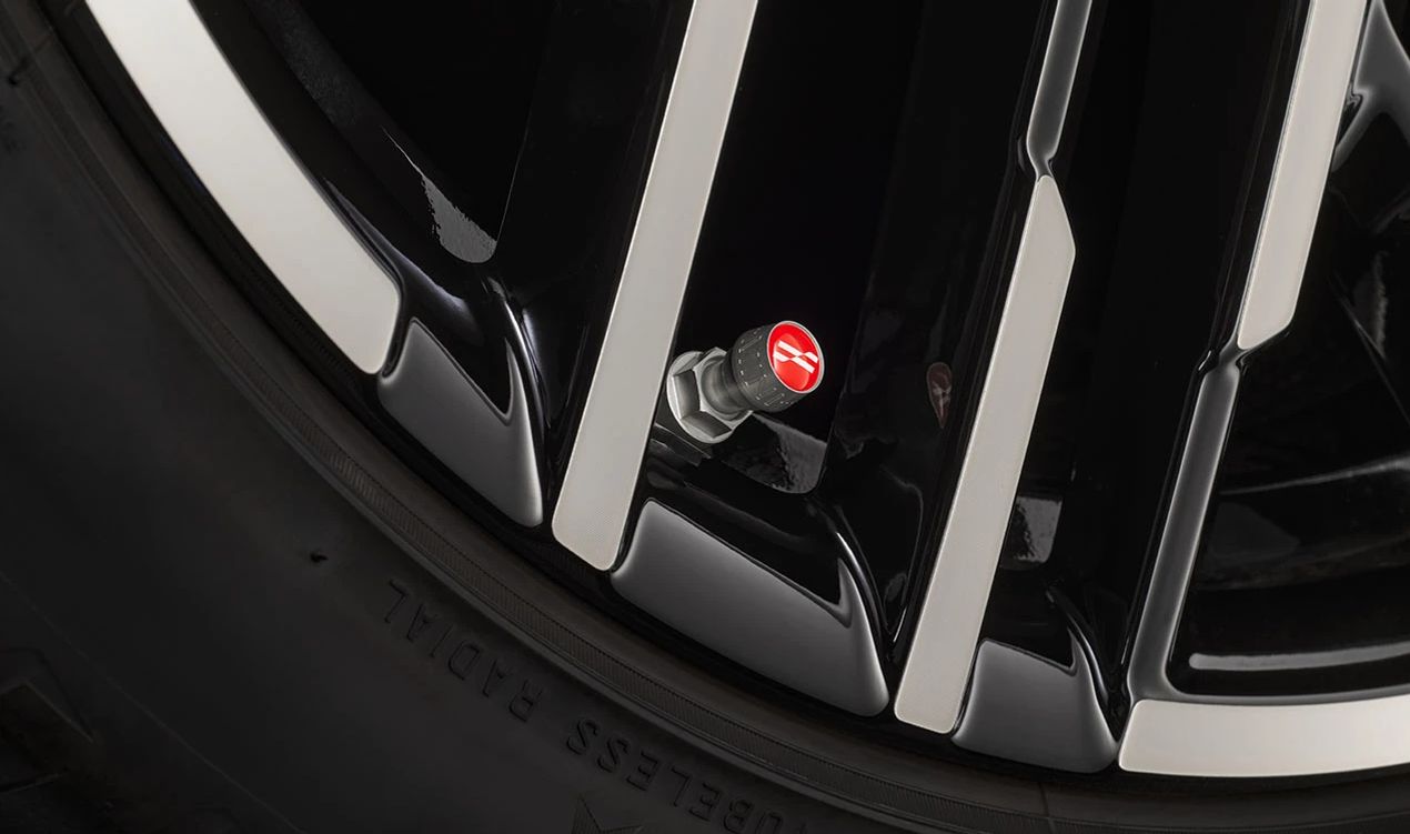 Tapones de válvula con logotipo JCW OEM 36115A96C26 para MINI F56, F55, Clubman F54, Countryman F60… y más. Original MINI.