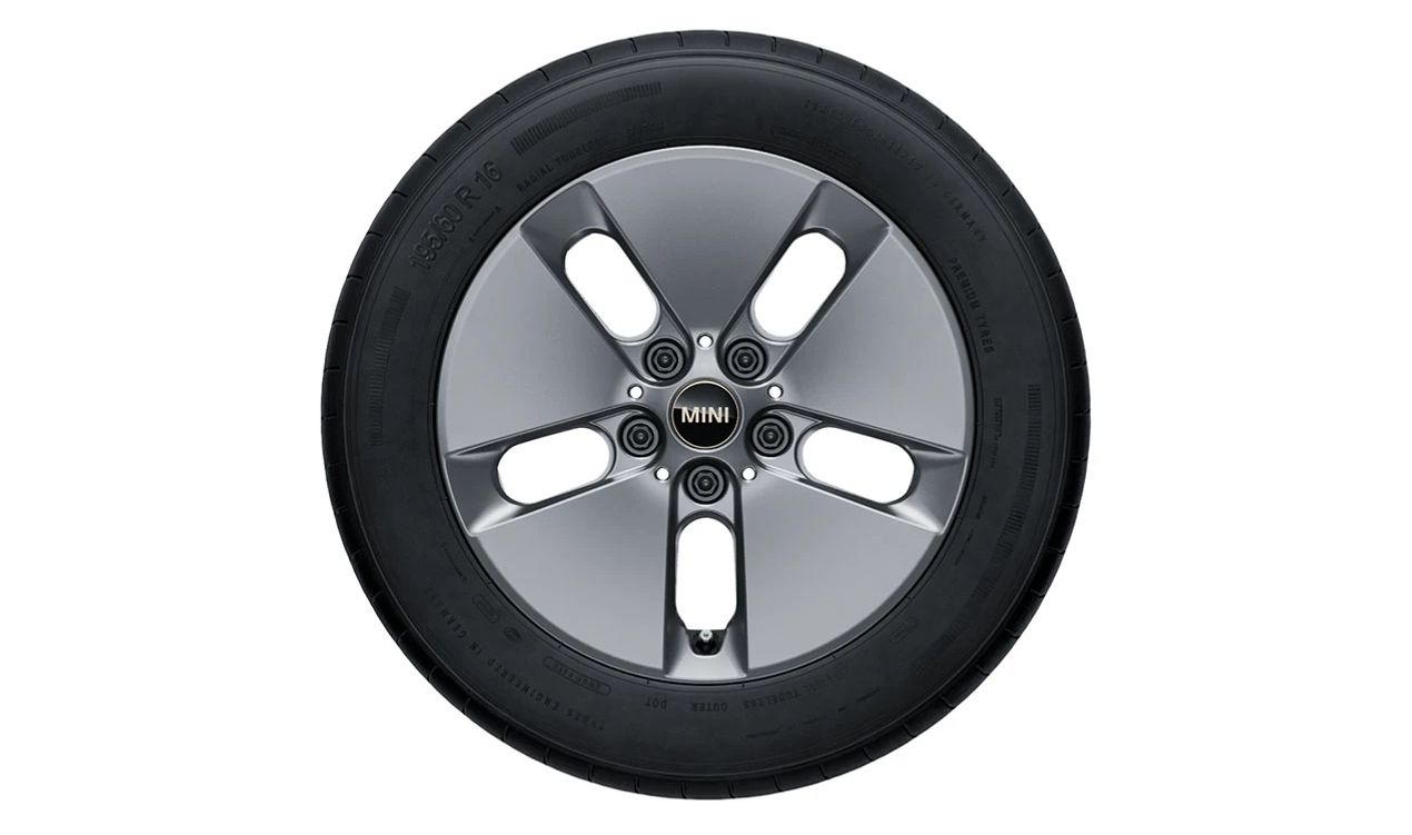 Cerchio in lega MINI Pin Spoke 990 6.5Jx16 ET40 Lightning Grey lucidato OEM 36107886558 per MINI Cooper J01 (2022-2025). MINI originale.