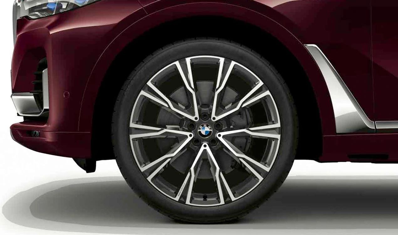 Llanta original BMW Y-Spoke 758 de 22" Orbit Grey OEM 36118074222 para BMW X7 G07. Compatible solo con este modelo. Incluye tornillos y tapa central. Original BMW.