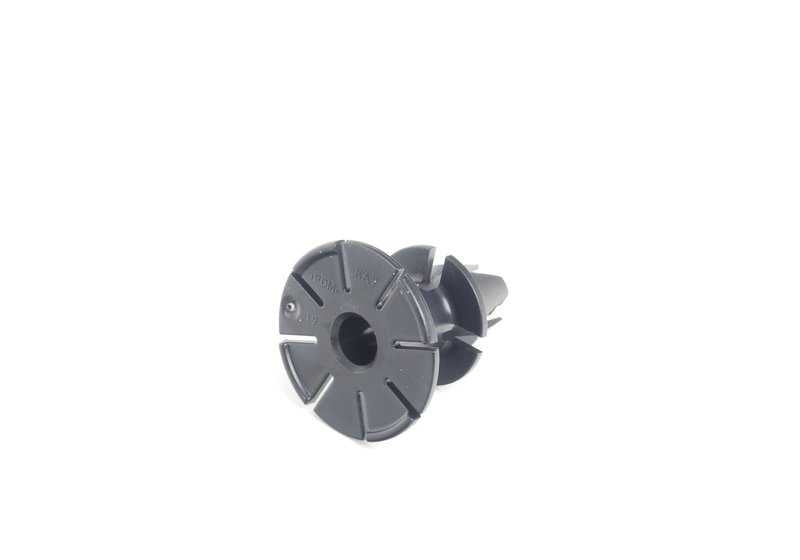 OEM separator clip 07147122912 for BMW E81, E82, E87, E88, U06, E90, E91, E92, E93, F06, F12, F13, E84, E71, E72, F65, F66. Original BMW.