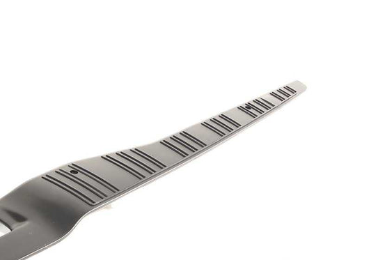 Embellecedor soporte maletero OEM 51461851580 para BMW E23. Pieza original BMW.