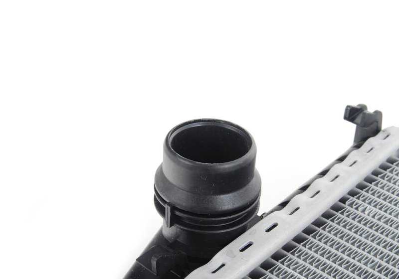 Radiador de refrigerante OEM 17111436062 para BMW E39 (M5), E38 (750i, L7), E52. Compatible con motores S62 y M73. Original BMW.
