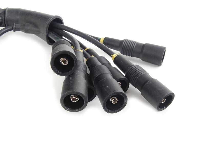 Tronco de cables de encendido OEM 12121710664 para BMW E30 325i, E28. Original BMW.