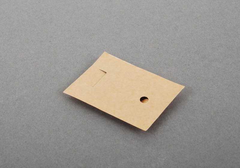 Emblema adhesivo trasero número "3" OEM 51141934619 para BMW E30. Original BMW.