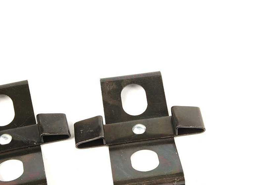 Kit de accesorios de freno OEM 34112227506 para BMW E34 M5 y BMW E31 850CSi. Compatible con modelos: E34 M5 (HC91, HC92, HJ91) y E31 850CSi (EG91, EG92). Original BMW.