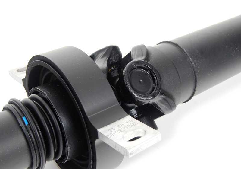 Transmisión cardán para BMW E90, E91, E92, E93. Original BMW. OEM 26107614433.