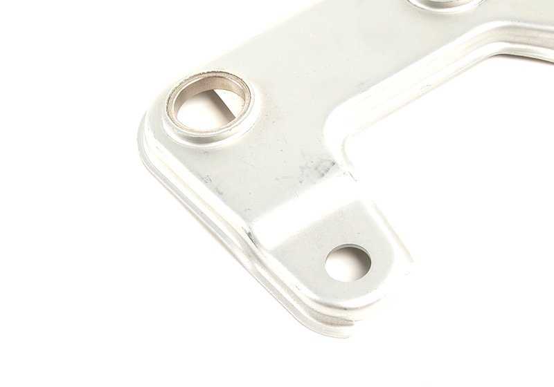 Soporte metálico escape OEM 18207562612 para BMW E82, E88, E90, E90N, E91, E91N, E92, E92N, E93, E93N. Pieza original BMW.