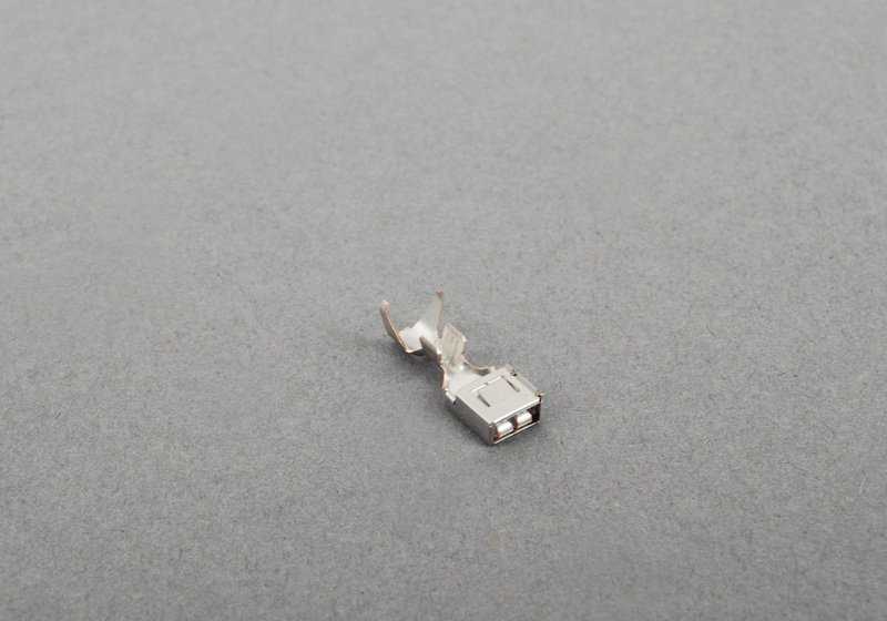 Terminal de conector hembra ELO-Power 5,2x0,63 OEM 61138364846 para MINI {R50,R52,R53,R55,R56,R57,R58,R59,R60,R61,F54,F55,F56,F57,F60,F65,F66,U25} y BMW {E36,E38,E39,E46,E53,E60,E61,E63,E64,E65,E66,E70,E71,E72,E81,E82,E83,E84,E85,E86,E87,E88,E89,E90,