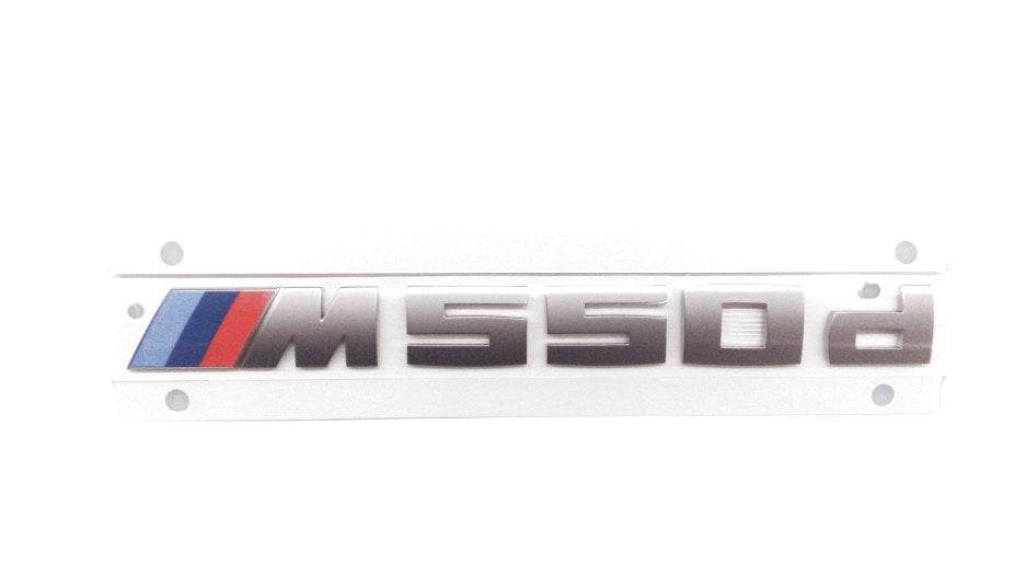 Emblema "M550d" OEM 51148063199 para BMW G30 y G31 M550d xDrive (2017-2020). Original BMW.