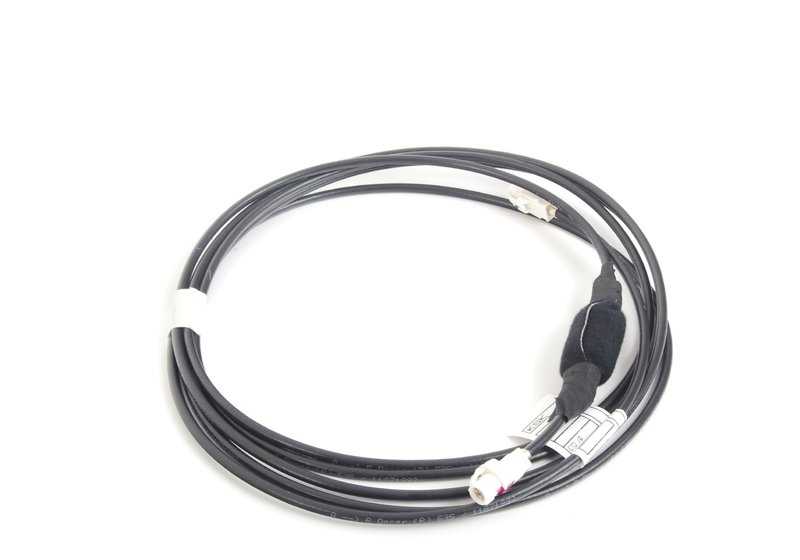 Cable USB de conexión a HUB OEM 61119137935 para BMW E60 y E61. Original BMW.