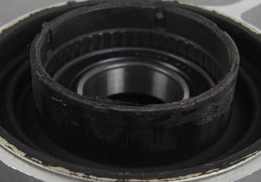 Soporte central del eje de transmisión en aluminio OEM 26127558745 para BMW F25, F26, E70, F15, E71, E72, F16. Original BMW.