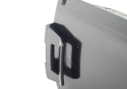 Soporte de rejilla delantera OEM 51137226626 para BMW F10 y F11 (520d, 520iX, EfficientDynamics). Compatible con modelos fabricados entre 2010 y 2013. Original BMW.