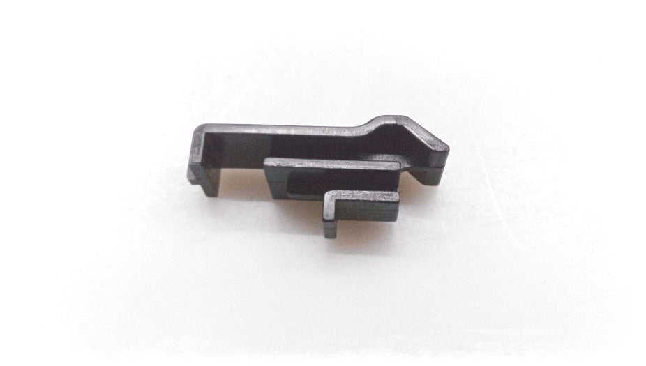 CLOSURE OF BOARD OEM 51471947370 FOR BMW E30 316I, 318I, 320i. Original BMW piece.