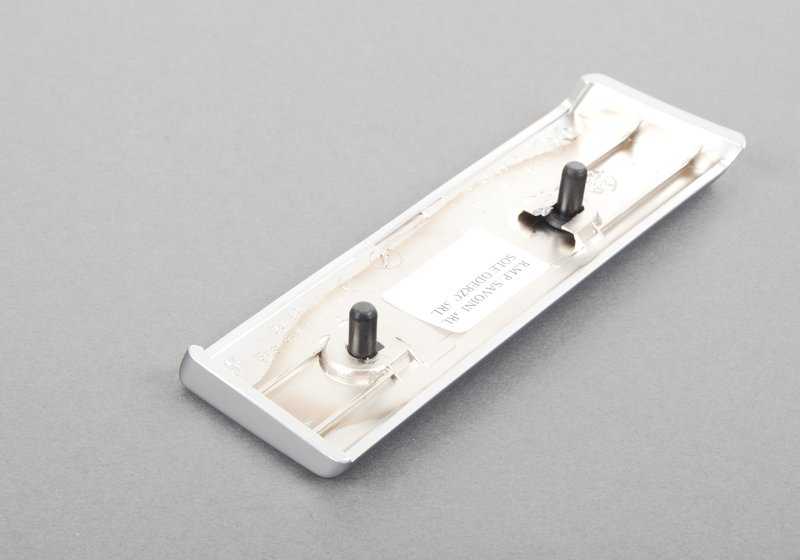 Moldura decorativa central izquierda OEM 51452695583 para BMW X5 G05 y BMW X6 G06. Original BMW.