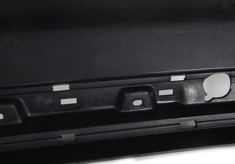 Paragolpes trasero imprimado OEM 51128173090 para BMW E38. Original BMW.
