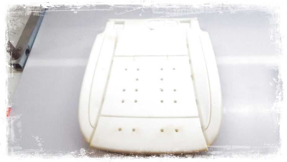 Cojín base asiento delantero OEM 52107118409 para BMW E87. Compatible con modelos 116d, 116i con motor N45, N47 y N43. Original BMW.