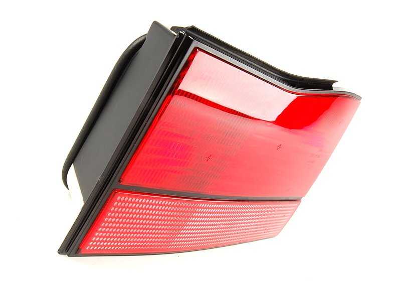 Piloto trasero izquierdo (maletero) OEM 63211383375 para BMW E31 (Serie 8). Original BMW.