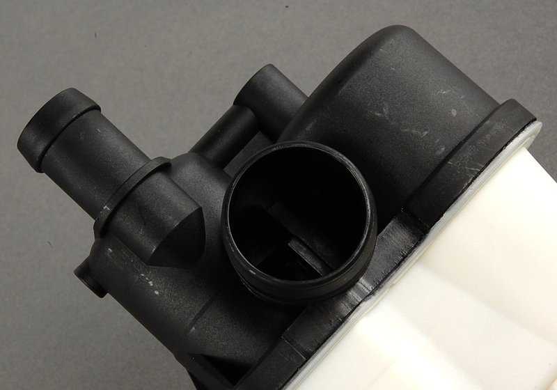 Bomba de diagnóstico de fugas OEM 16137193479 para BMW E82, E90 {320i, 323i, M Coupé}. Original BMW.