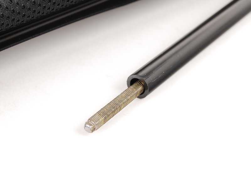 Cortinilla parasol lado izquierdo trasero OEM 51359168845 para BMW F02, F04 (7 Series). Ideal para proteger del sol en las plazas traseras. Original BMW.