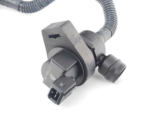 Válvula de ventilación del depósito con conducto OEM 13907530264 para BMW E83, E85, E86. Original BMW.
