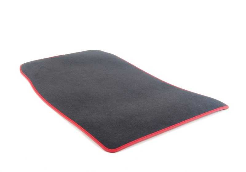 Juego de alfombrillas de moqueta velours OEM 51477330808 para MINI R55, R56, R57. Alfombras originales MINI, diseño específico para versiones GP2, ajuste perfecto y calidad premium.