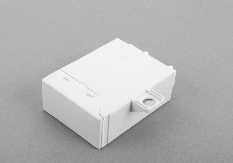 Módulo apertura eléctrica maletero OEM 61357188110 para BMW E61, E61N, E65, E66. Control unidad original para portón trasero eléctrico. Repuesto original BMW.