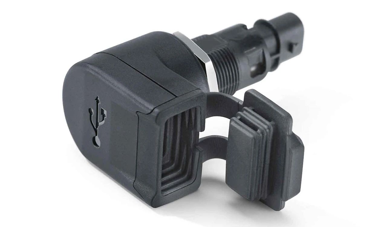 Prise de charge USB OEM 61341598766 pour motos BMW R 1300 GS, R 1250 GS, R nineT, S 1000 RR, F 850 GS, C 400 X... et plus. BMW Motorrad d'origine.