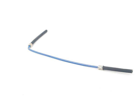 Tubería de combustible OEM 16111182827 para BMW E36. Diámetro 8mm. Lleva el combustible desde el depósito al motor. Pieza original BMW.