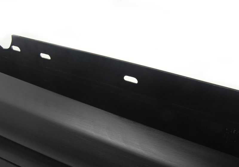 Embellecedor lateral derecho imprimado OEM 51778037454 para BMW E81, E82, E88. Original BMW.