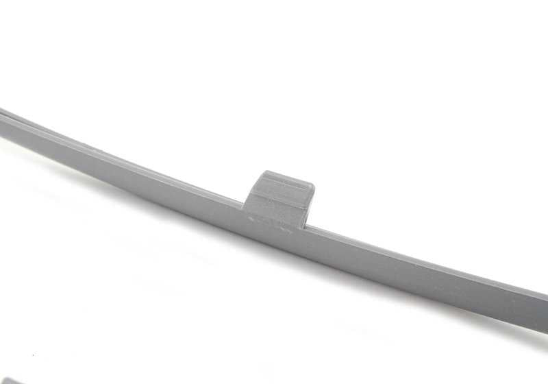 RIGHT EMBELLECEDORA GRID OEM 51117203848 FOR BMW Z4 E89. Original BMW piece. Black and silver finish. Ideal to maintain the aesthetics and aerodynamics of the front bumper.