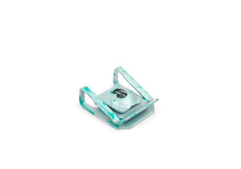 Porca autotravante Clip C OEM 07147330004 para BMW E82, E88, E90, E92, i3, X1, Z4... e muito mais. BMW genuíno.