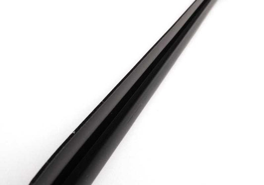 Burlete exterior ventanilla delantera izquierda OEM 51218159235 para BMW E39 (todas las versiones y motorizaciones). Original BMW.