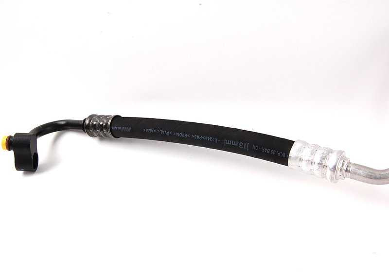 Tubería de alta presión del compresor al condensador OEM 64538378142 para BMW E39. Original BMW.