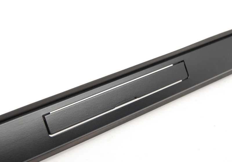 Moldura embellecedora del techo izquierdo OEM 51137122871 para BMW E91. Original BMW.