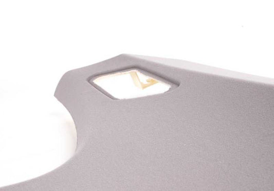 Embelóger direito Pilar C OEM 51438225576 para BMW E46. Cor cinza claro. Peça original da BMW. Ideal para substituir a tampa traseira interior no lado direito.