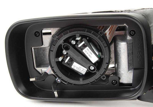 Retrovisor exterior izquierdo calefactable con memoria OEM 51167153117 para BMW E46 (variante 316i distintas versiones). Acabado en negro brillante. Original BMW.