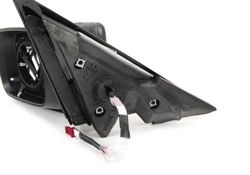 Retrovisor exterior izquierdo calefactable con memoria OEM 51167153117 para BMW E46 (variante 316i distintas versiones). Acabado en negro brillante. Original BMW.