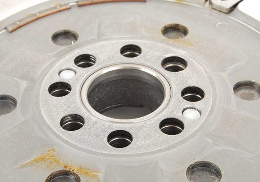 Volante bimasa OEM 21212229015 para BMW E36. Compatible con modelos BMW Serie 3 (E36). Pieza original BMW.